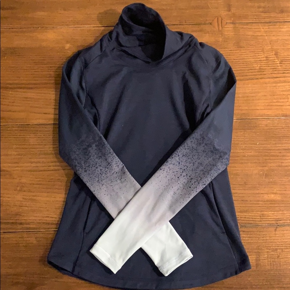 Carrie Underwood Exercise Top